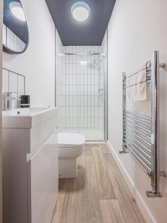 Bed 4 ensuite