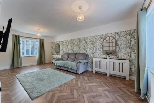 Bebington Road, Great Sutton, Ellesmere Port photo 4