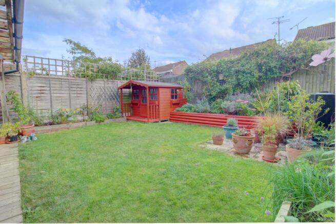 Yopa - Paddock Drive, Chelmsford, CM1 (25)