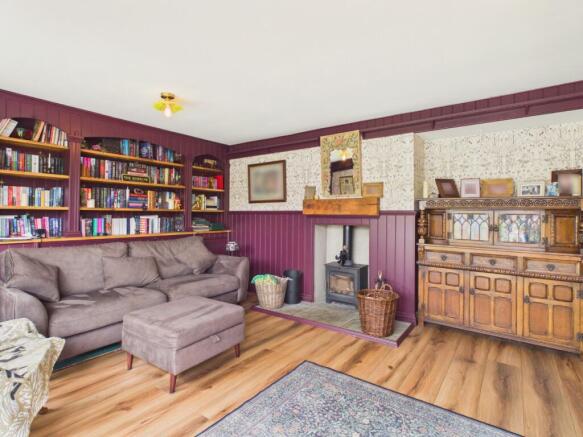 3 bed Semi-Detached for sale Image 8