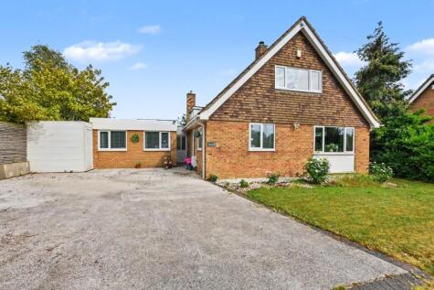 Chestnut Avenue, Wootton, Northampton