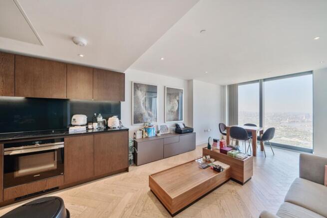 1294352-17-682739...