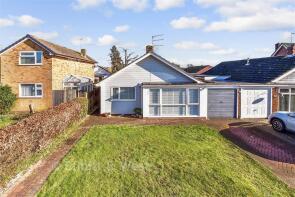28, Lynwood Avenue, Waterlooville PO8 8PZ