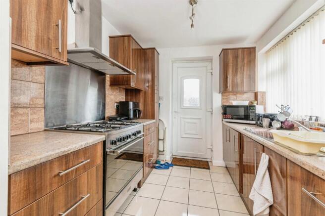 3 bed Detached for sale Image 4