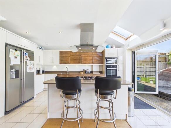 Open Plan Kitchen/ Living Dining Area