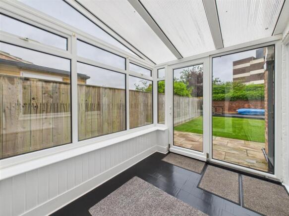 3 bed Semi-Detached for sale Image 4