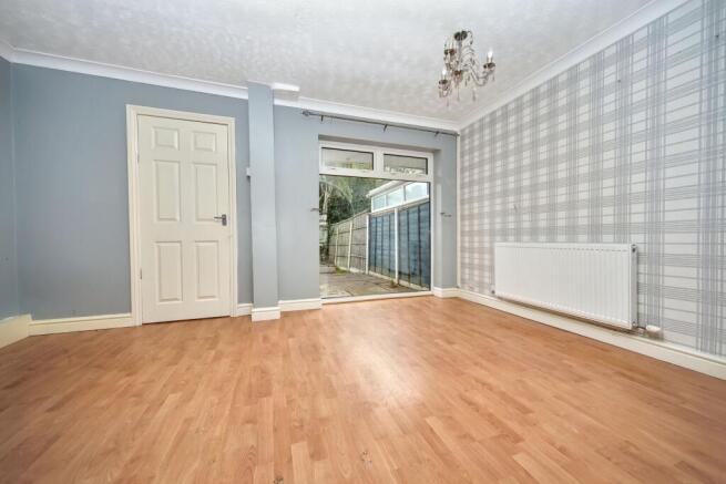 3 bed Semi-Detached for sale Image 7