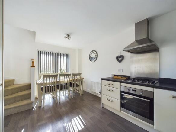 Kitchen / Dining
