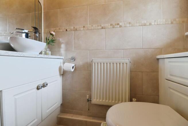 4 bed Detached for sale Image 10