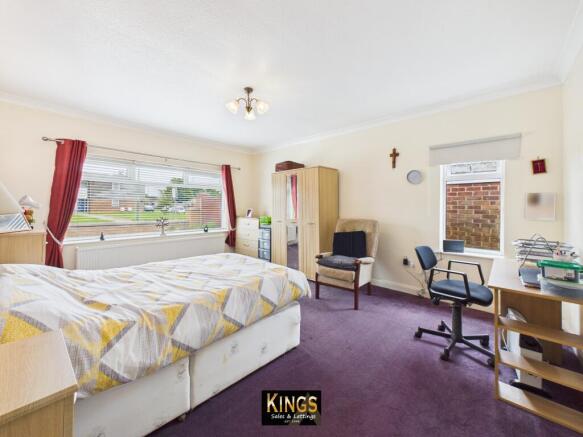 3 bed Detached Bungalow for sale Image 12