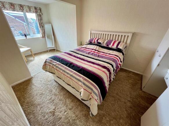 3 bed Semi-Detached for sale Image 7