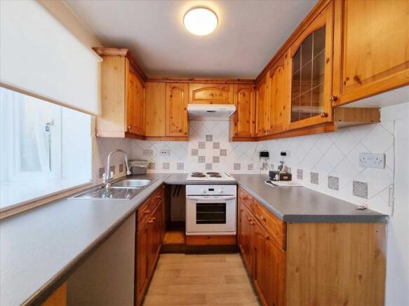 Kitchen: