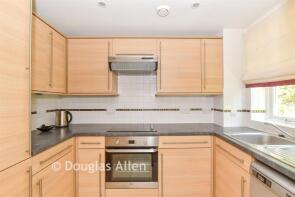 2, 19 Stewart Court, High Street, Epping CM16 4FJ