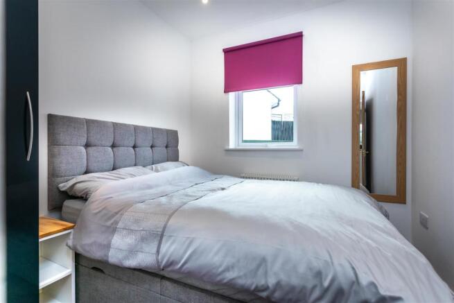 Annexe - Bedroom A.jpg