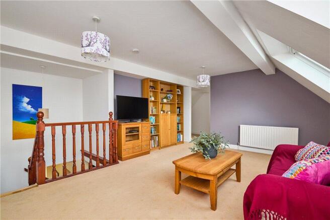 4 bed Detached for sale Image 9