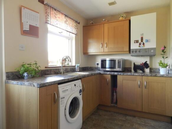 Kitchen 1 (Property Image)