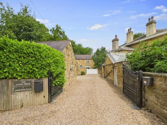 3 bed Detached for sale Image 4
