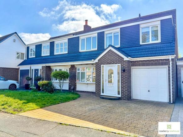 4-bed semi-detached on Kestrel Close, Norton, Stockton-On-Tees, £250,000