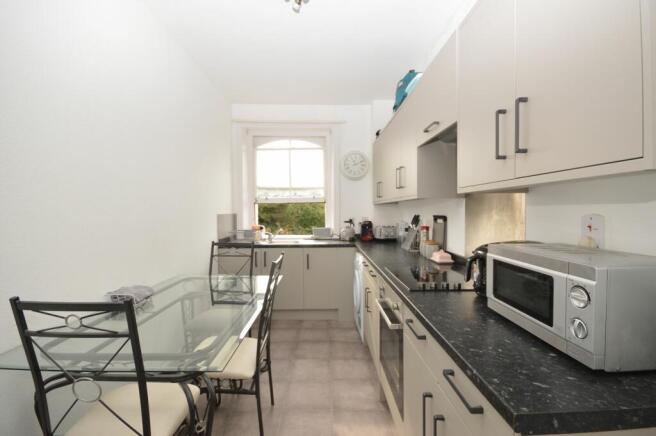 KITCHEN/BREAKFAST ROOM
