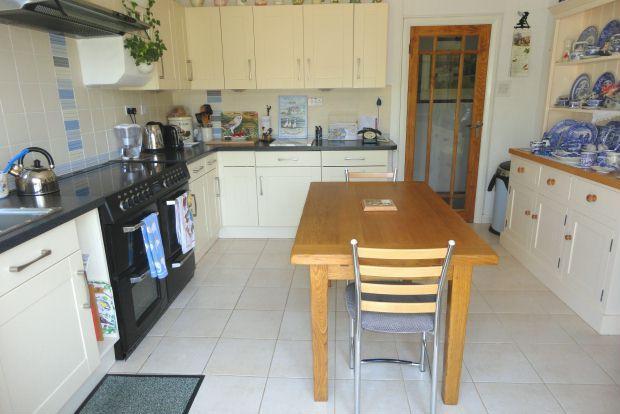 Kitchen/Breakfast Ro