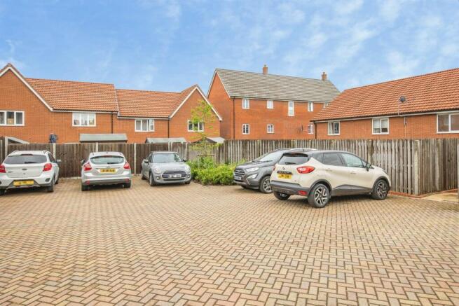 Vale View Road, Sproughton, Ipswich photo 4