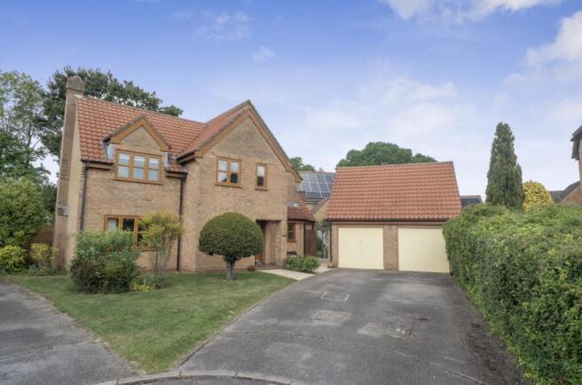 Cranbourne Drive 69 (10).jpg