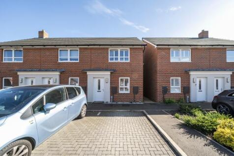 Grand Junction, Broughton, Aylesbury