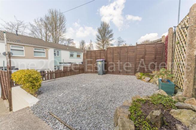 24 Bowen Close-16.jpg