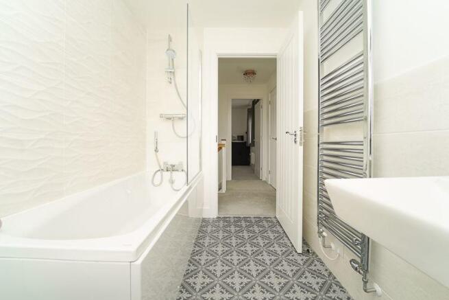 Family Bathroom 