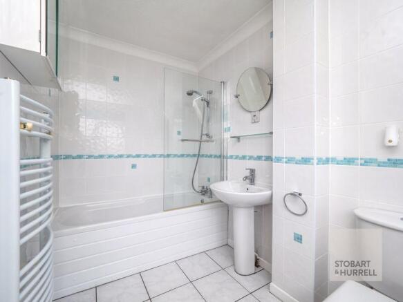 En-Suite Bathroom