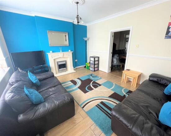 12 Tanyfron Road10.jpg