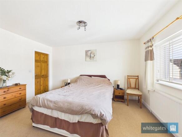 4 bed Semi-Detached for sale Image 12