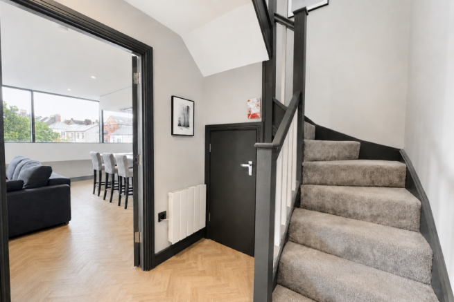 , The Moorwell, Windsor Road, Penarth, Vale Of Glamorgan photo 4