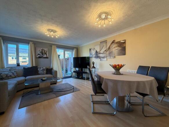 Living/Diningroom