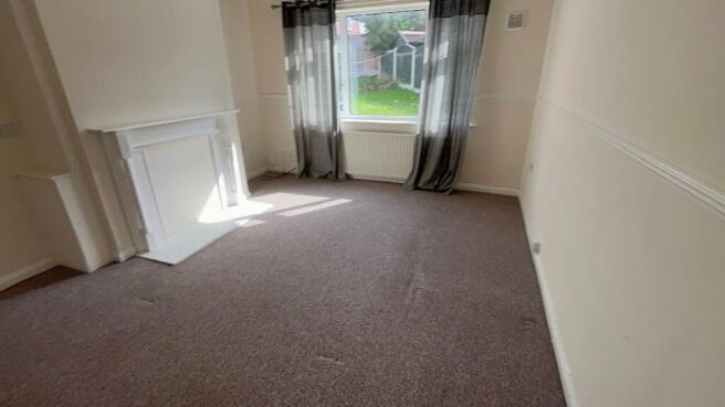 3 bed Semi-Detached to rent Image 5