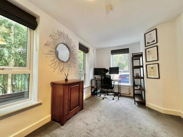 2 bed Semi-Detached for sale Image 11