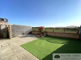 24, Wagoners Way, East Ayton, Scarborough YO13 9BT