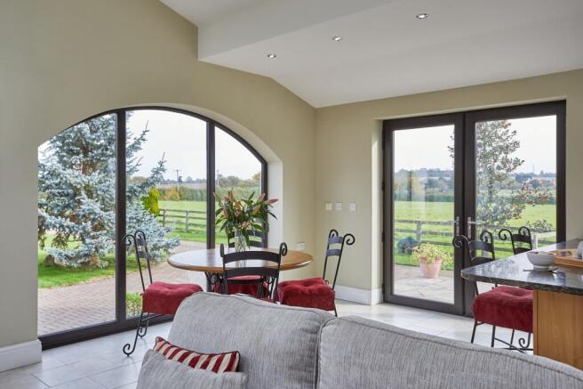 3 bed Detached Bungalow for sale Image 7