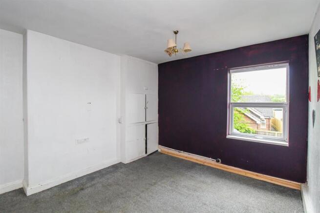 2 bed House for sale Image 5