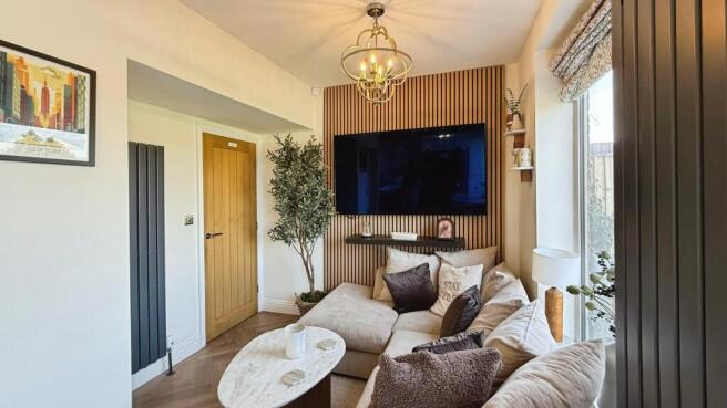 3 bed Semi-Detached for sale Image 6
