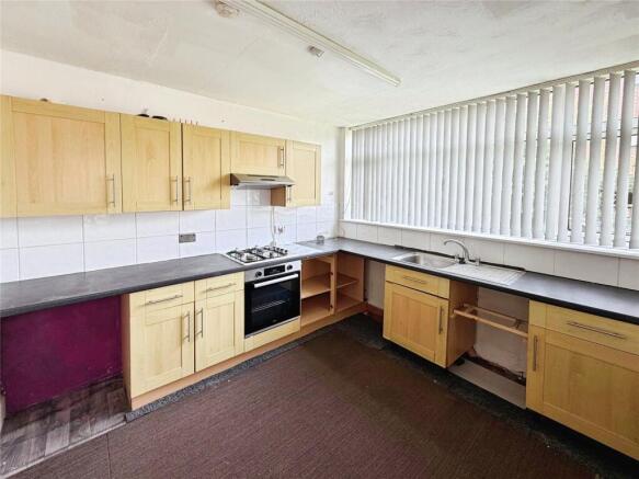 3 bed Semi-Detached for sale Image 6