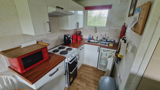 28  Bowood Park photo 4