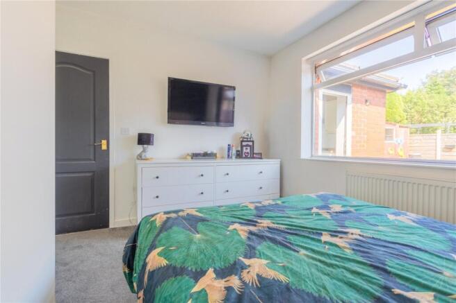 2 bed Bungalow for sale Image 10