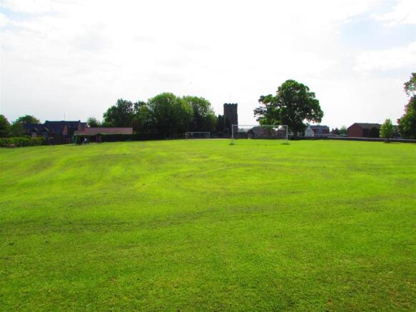 43 Moat Close (13).J