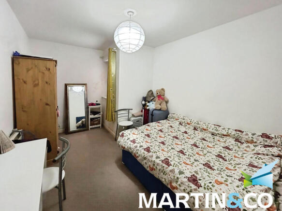 2 bed Apartment for sale Image 8