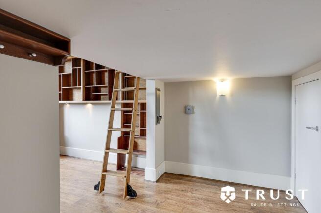 1 bed Flat for sale Image 6