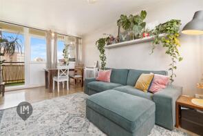32, Stoford Close, London SW19 6TJ