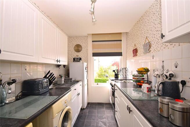 2 bed Apartment for sale Image 5
