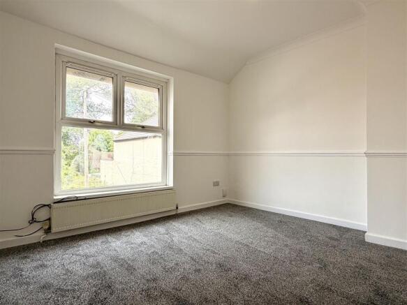 3 bed Terraced for sale Image 10