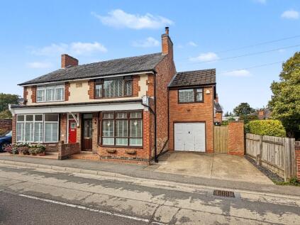 29 Main Road, Crick, NN6 7TU